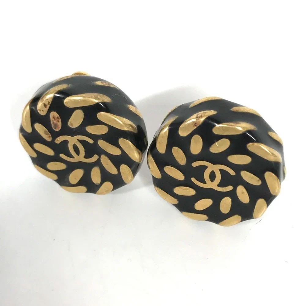CHANEL Vintage Gold Earrings